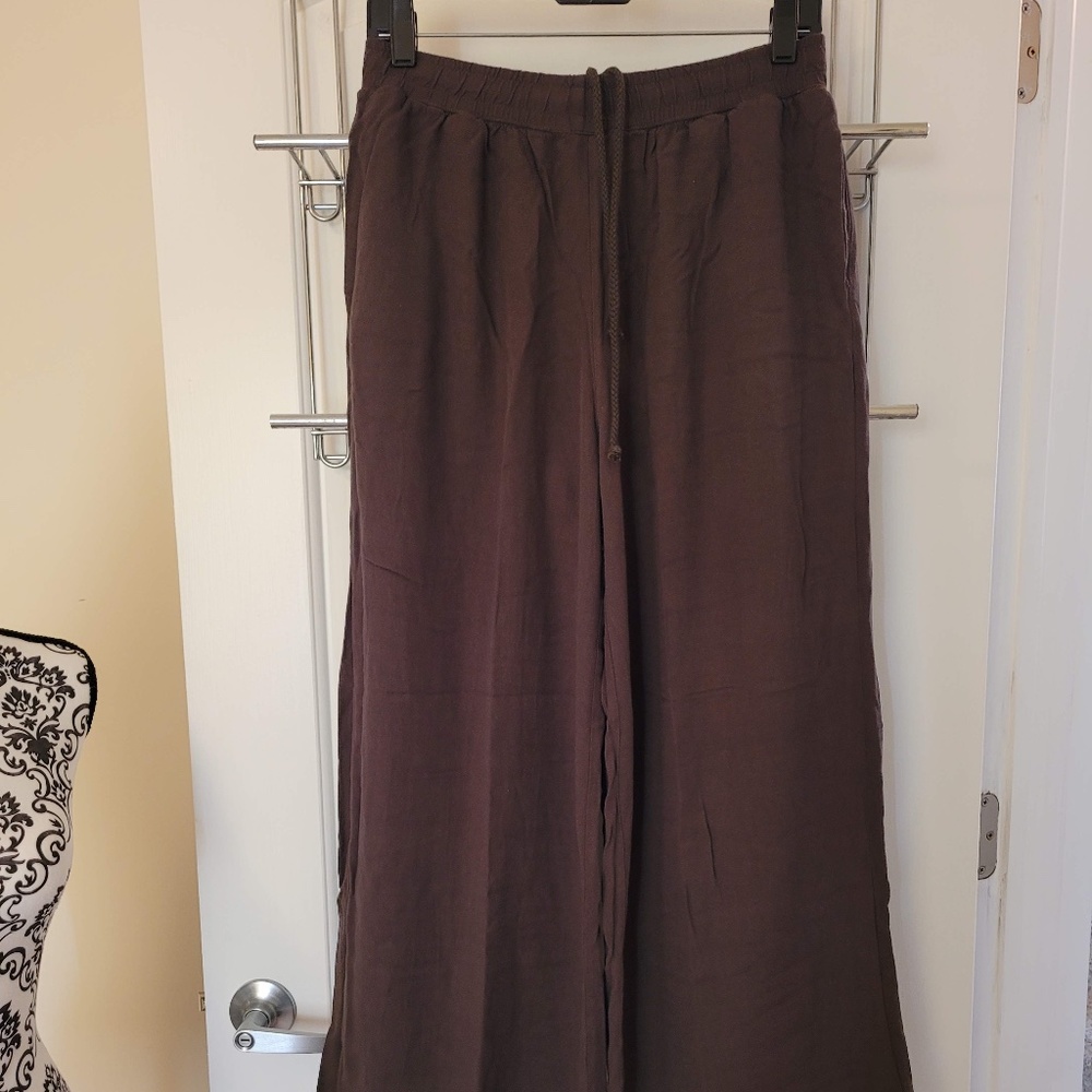 Wide leg pants